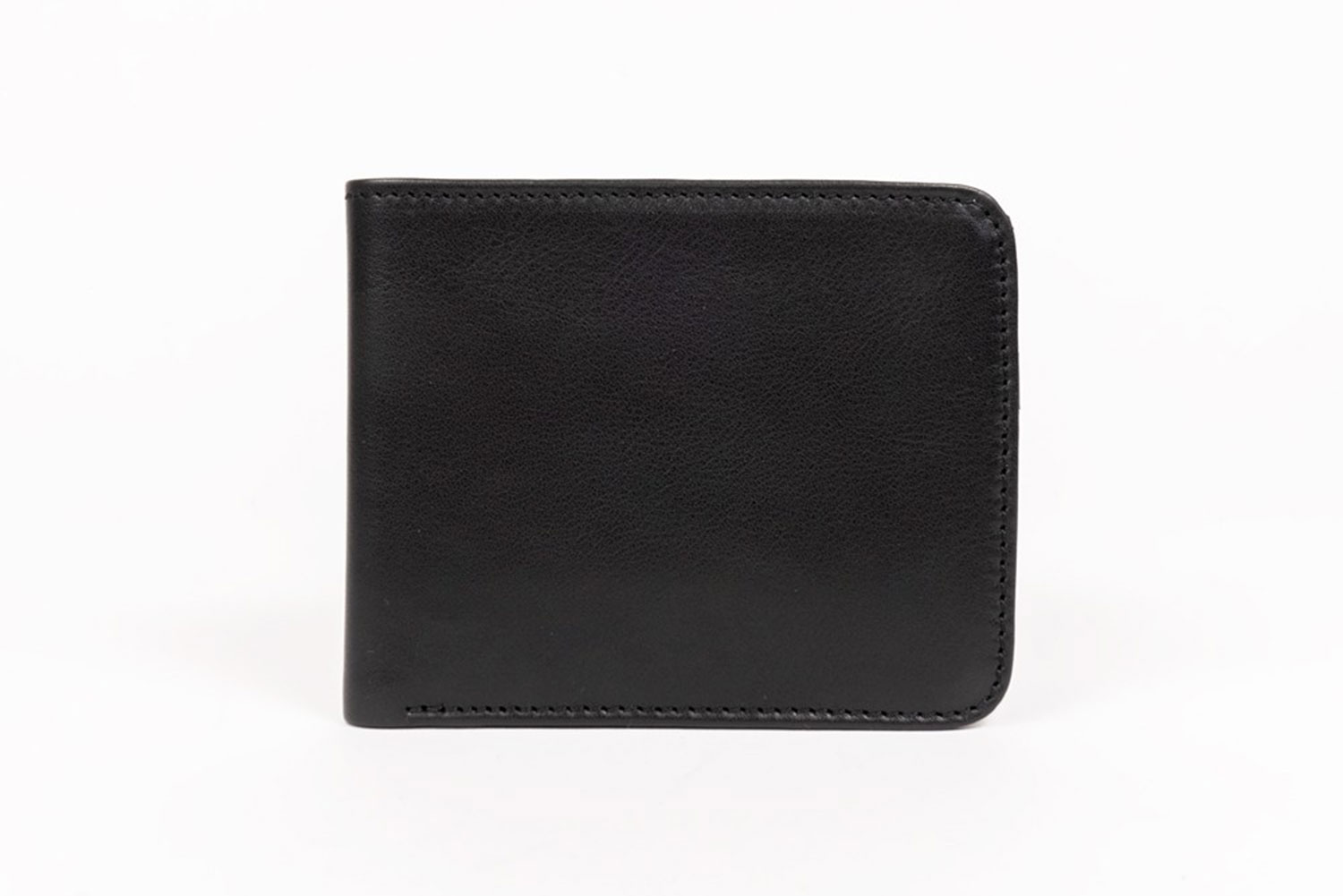 2_bifold_wallet_black_front-web_1